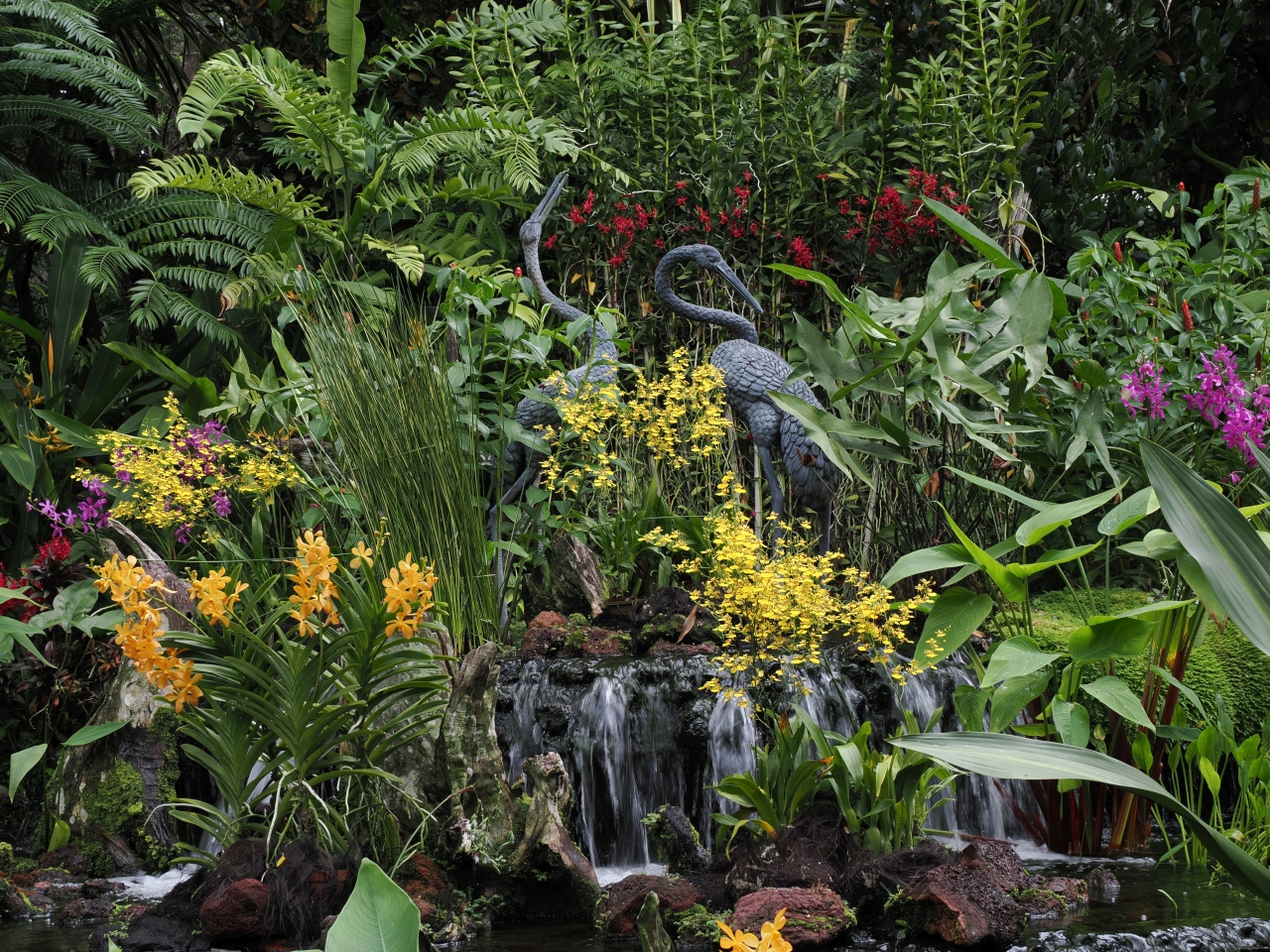 This iconic crane fountain greets visitors just after they pass through the Orchid Garden's entrance.