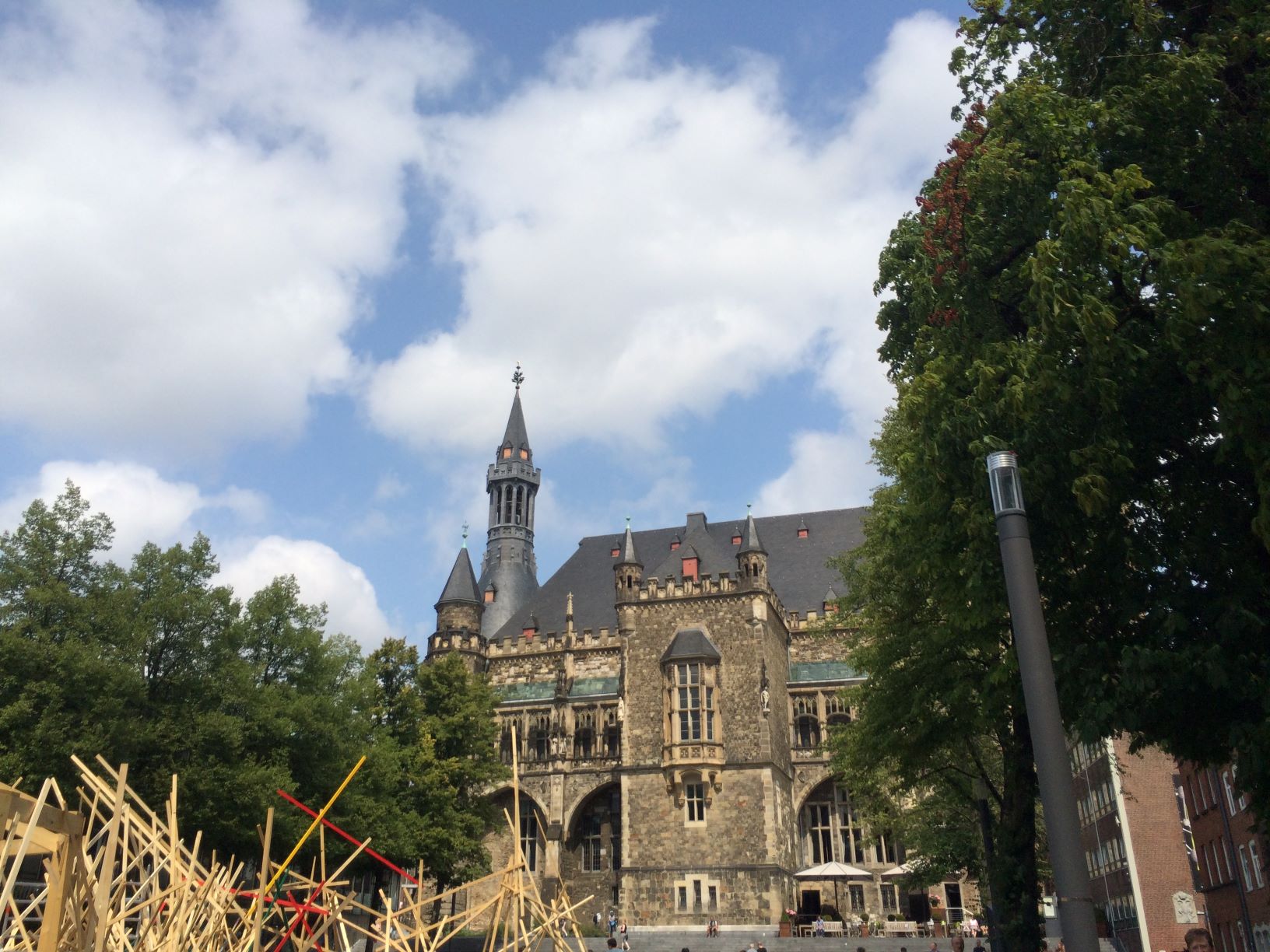 A view of Aachen's Rathaus and some art