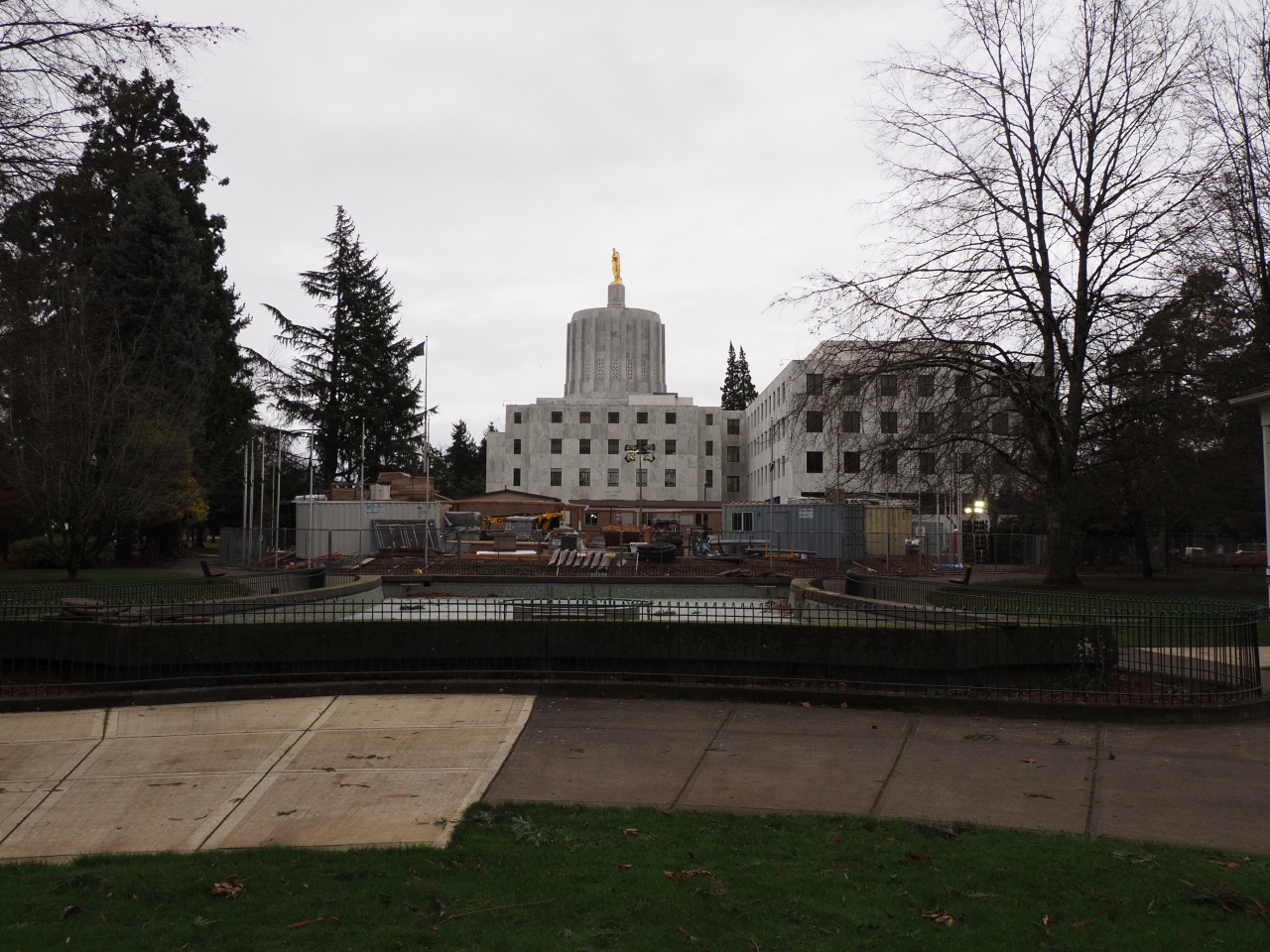 The legislature building, like all good government edifices, was under construction.